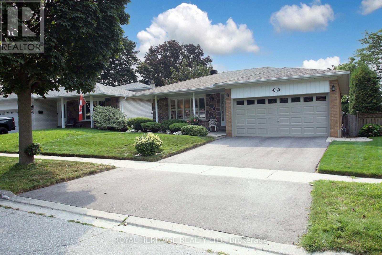 Photo of 35 Langevin Crescent