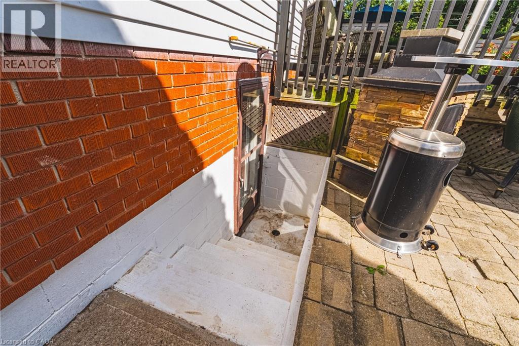 742 FRANCIS Road - Image 40