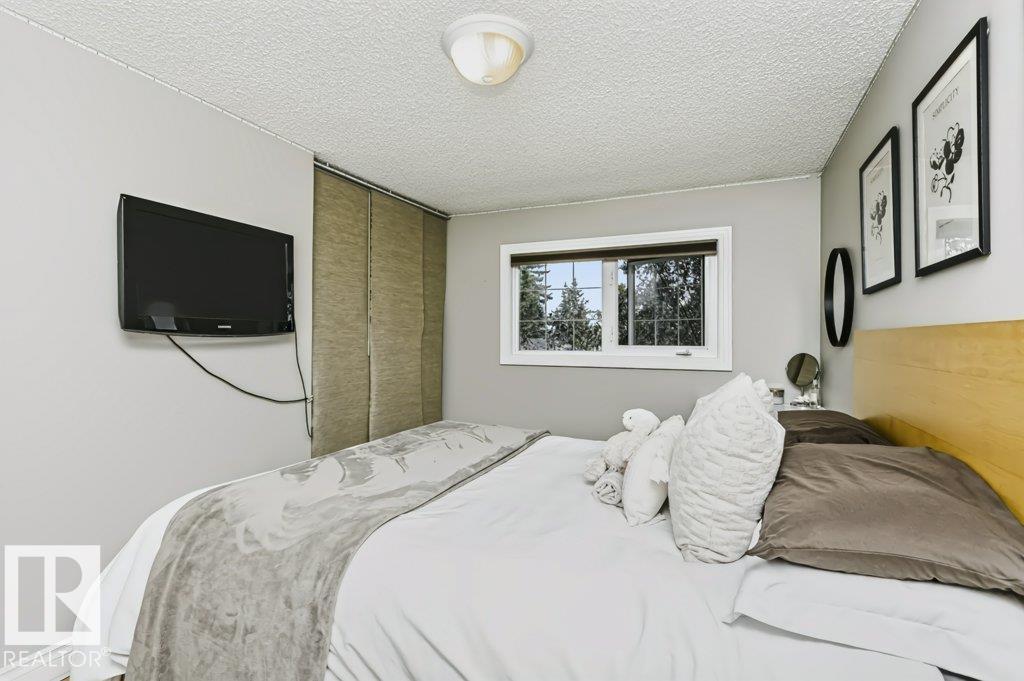 4707 108 Avenue NW - Photo 17