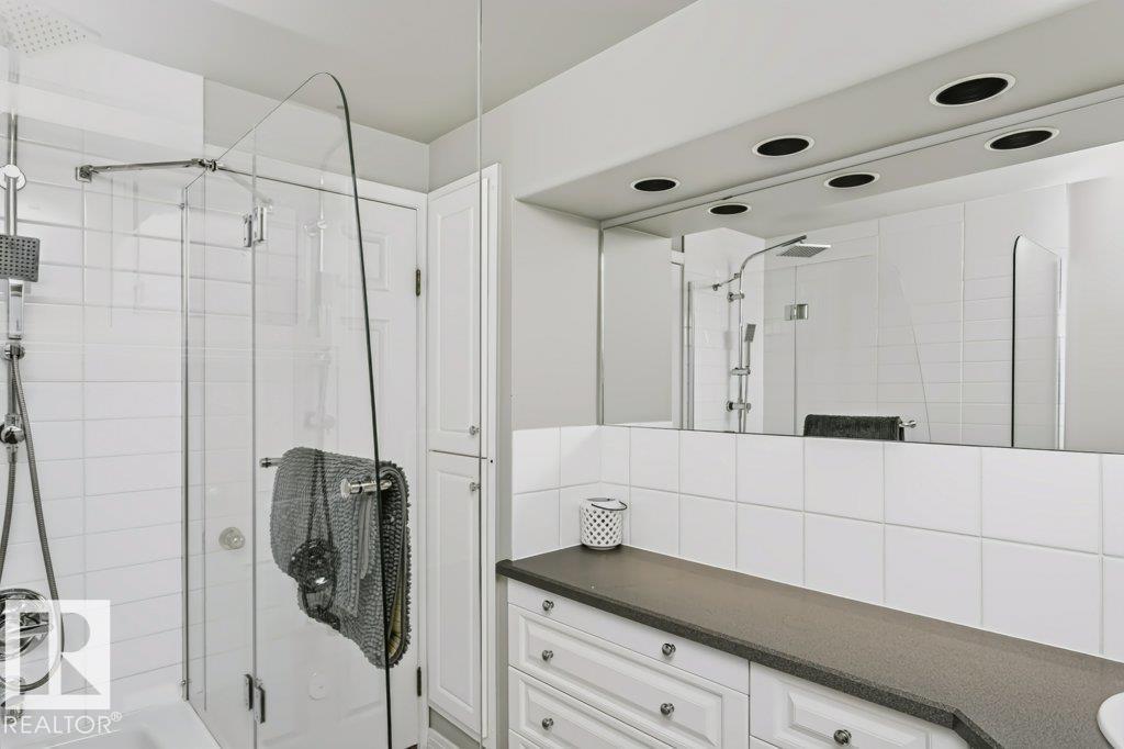 4707 108 AV NW - 20