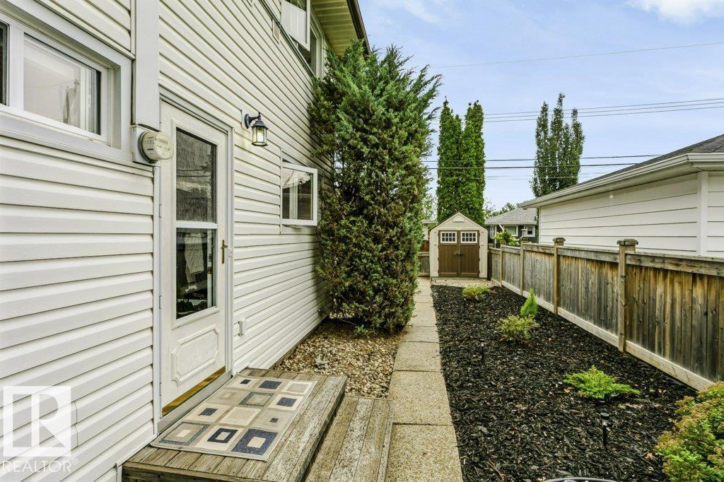 4707 108 Avenue NW - Photo 38