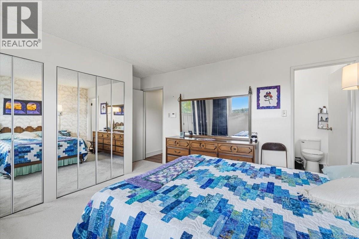 2820 Cosgrove Cres - 23