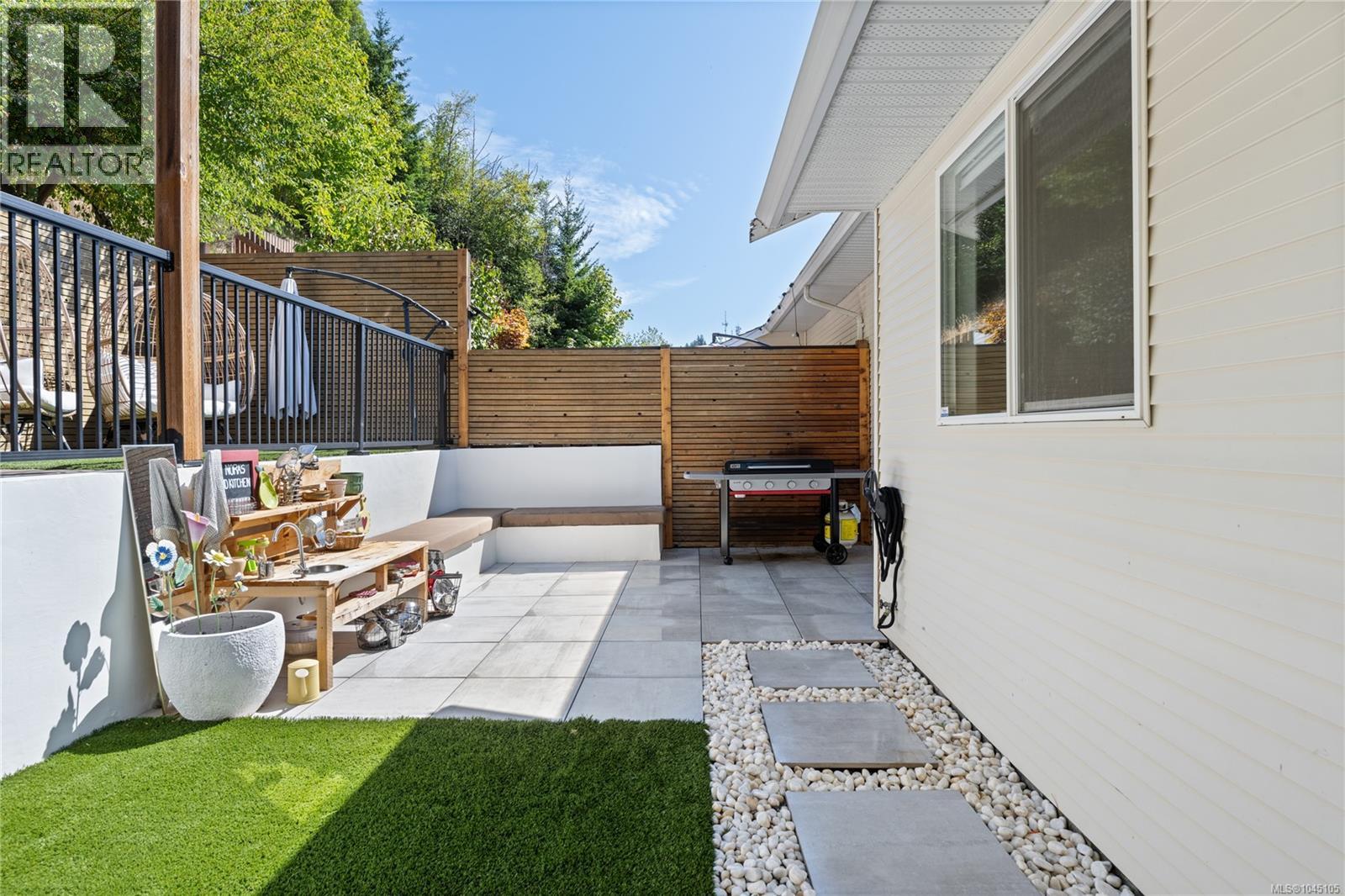 4814 Fairbrook Cres - 27