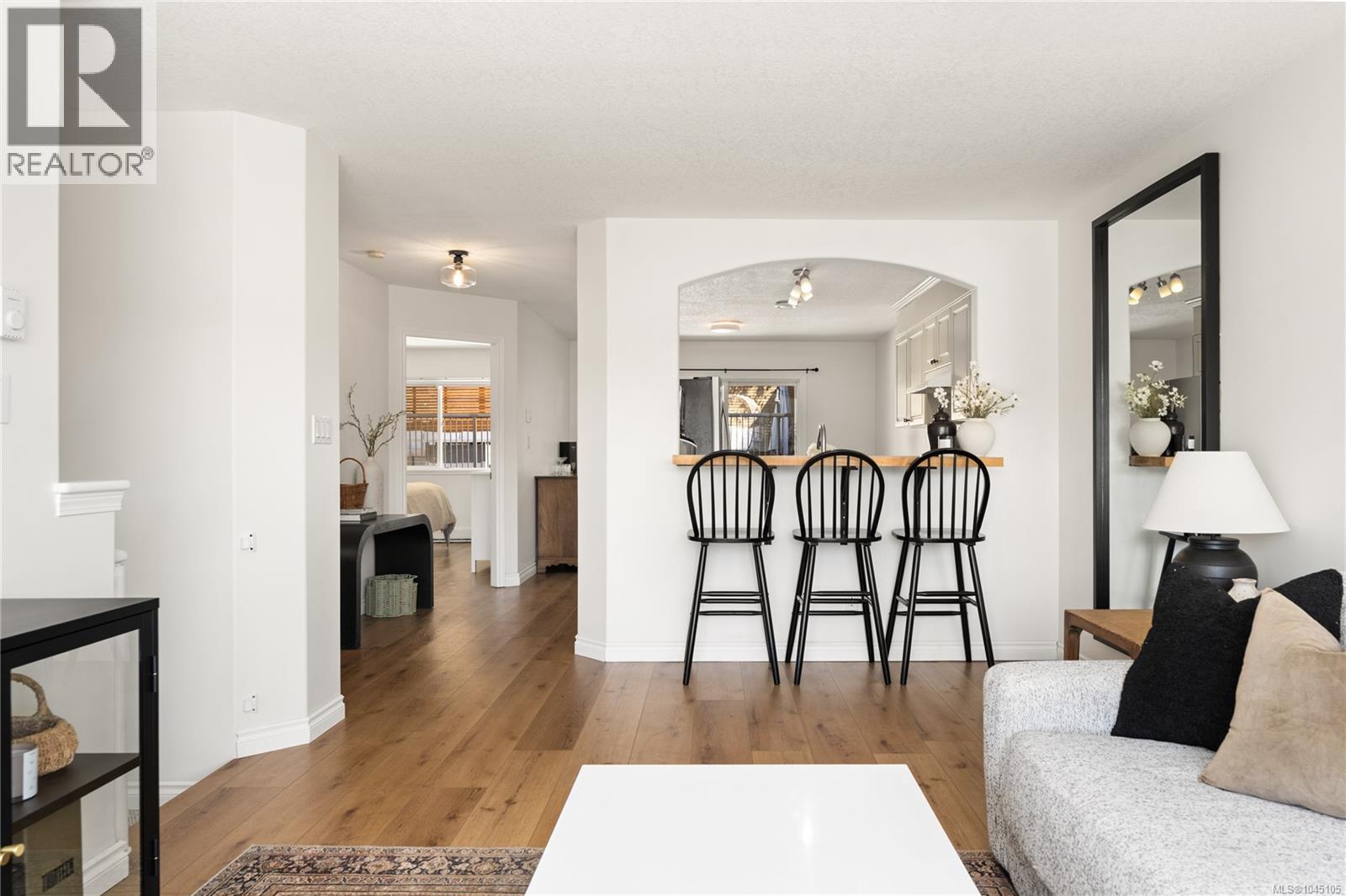 4814 Fairbrook Cres - Image 8