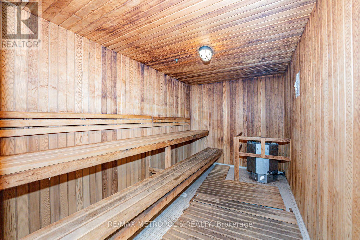180 BOROUGH DRIVE - Image 40