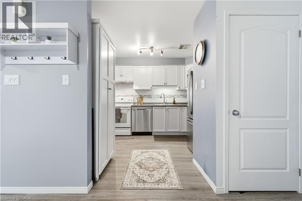 31 GALILEO Boulevard - Image 10
