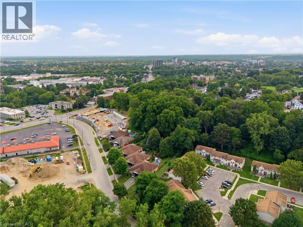 31 GALILEO Boulevard - Image 44