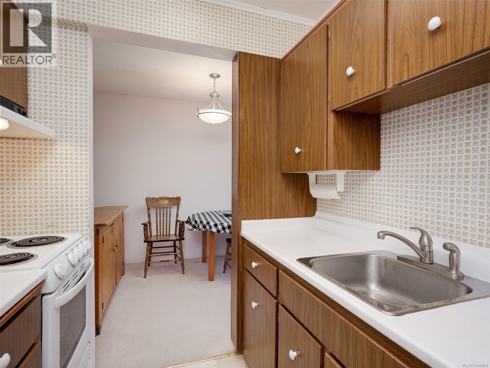 #401 964 Heywood Ave - 11