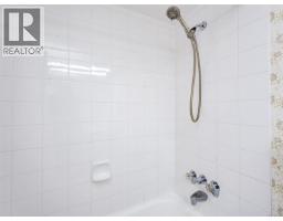 401 964 Heywood Ave, Victoria, BC V8V2Y5 Photo 16