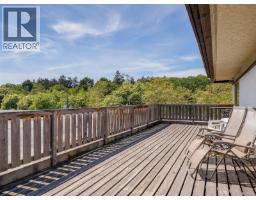 401 964 Heywood Ave, Victoria, BC V8V2Y5 Photo 26