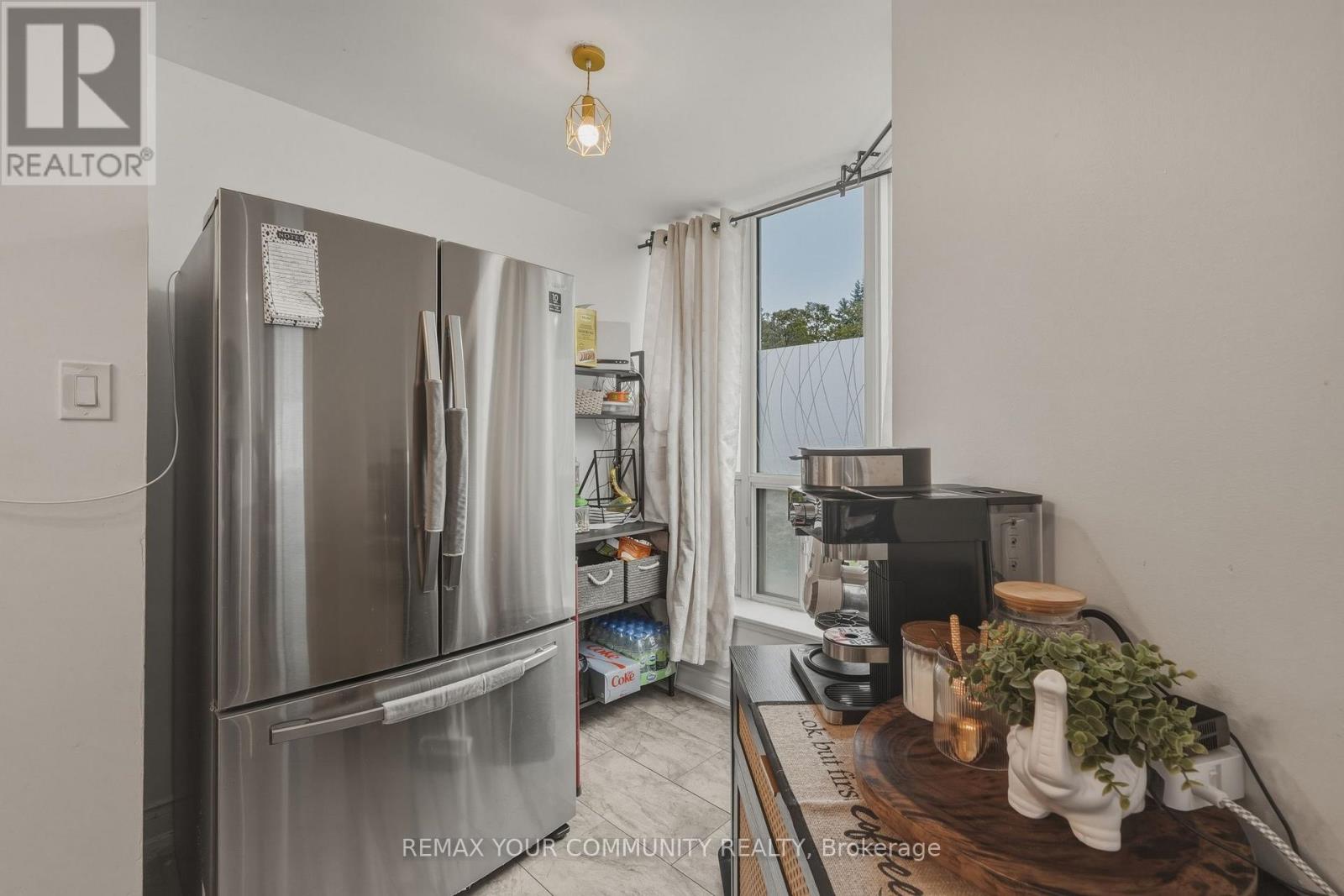 #103 410 MCLEVIN AVENUE - 20