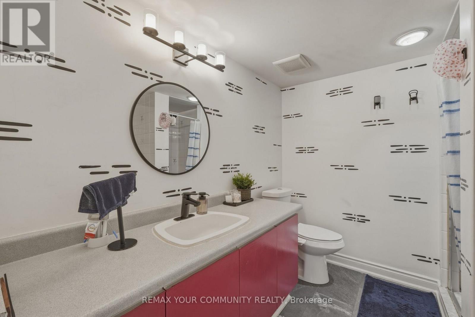 #103 410 MCLEVIN AVENUE - Image 32