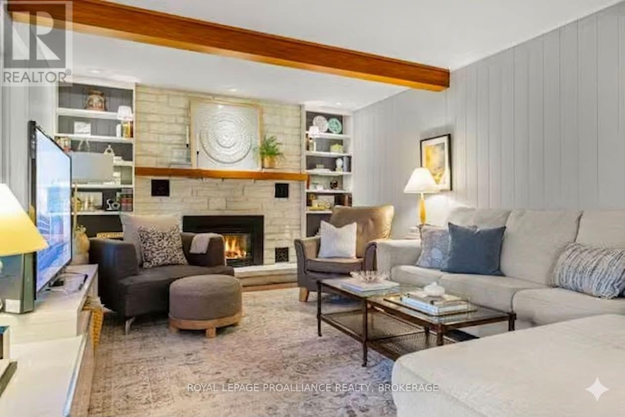 1102 BURNSIDE DRIVE - Image 16