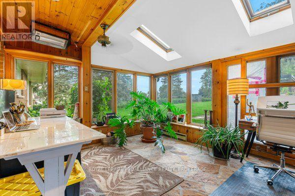 1102 BURNSIDE DRIVE - Image 18
