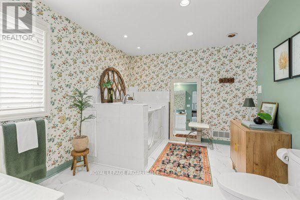 1102 BURNSIDE DRIVE - Image 22