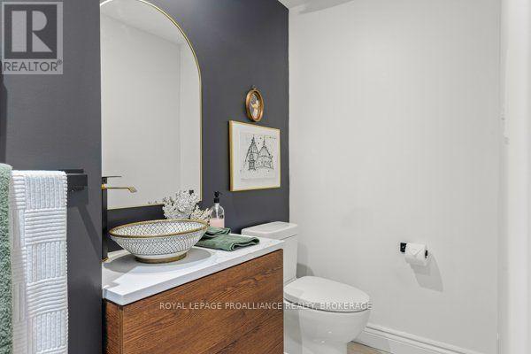 1102 BURNSIDE DRIVE - Image 17