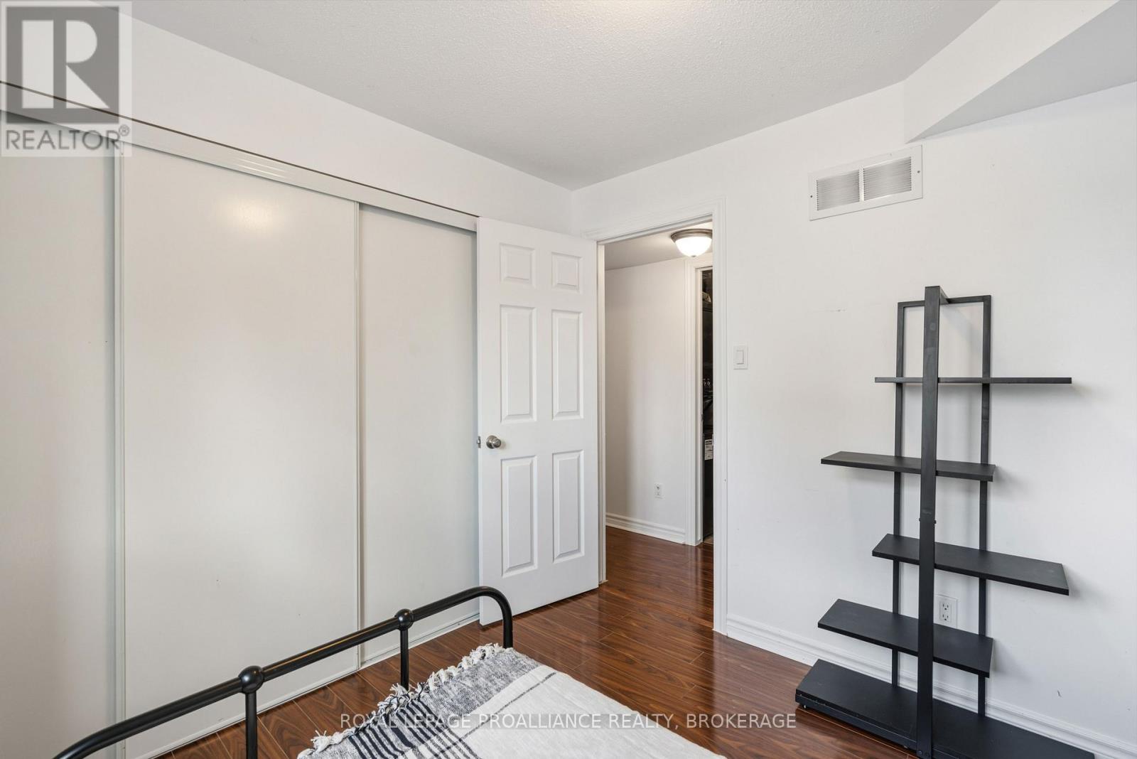 2 Bed, 2 Bath House for Sale in Ottawa – 2 – 510 STONEFIELD PRIVATE, Ottawa – MLS# X13669454 - Image 22
