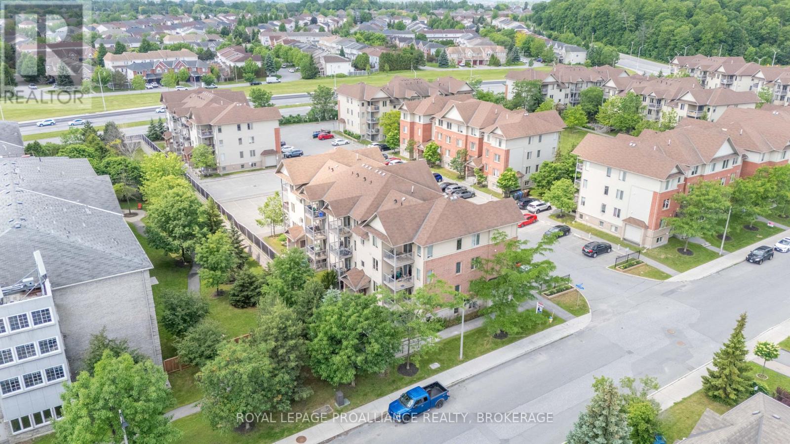 2 Bed, 2 Bath House for Sale in Ottawa – 2 – 510 STONEFIELD PRIVATE, Ottawa – MLS# X13669454 - Image 27