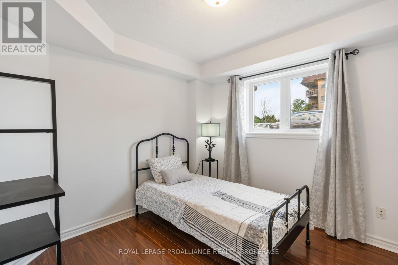 2 Bed, 2 Bath House for Sale in Ottawa – 2 – 510 STONEFIELD PRIVATE, Ottawa – MLS# X13669454 - Image 21