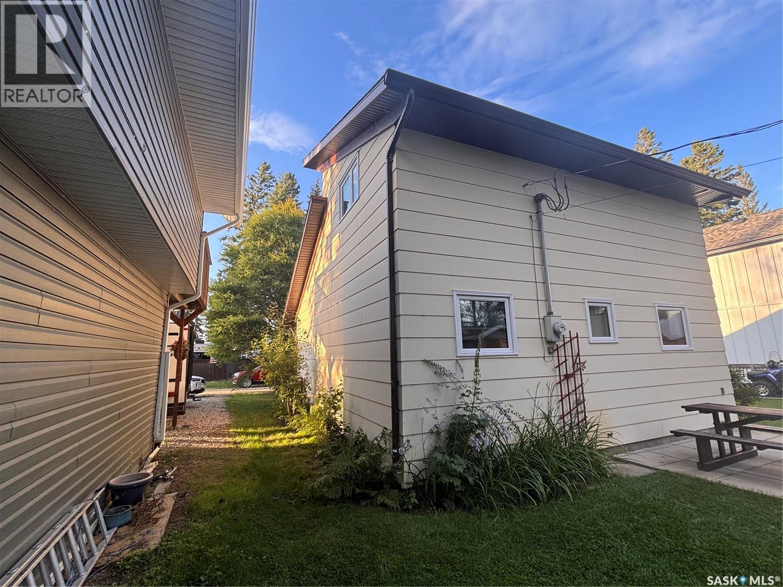 14 Lakeshore DRIVE - Image 12