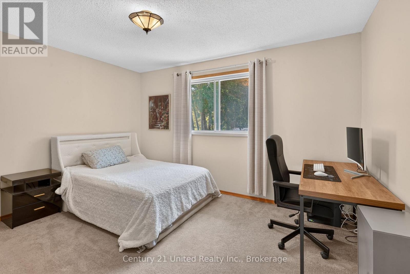 1696 APPLEWOOD CRESCENT - Image 12