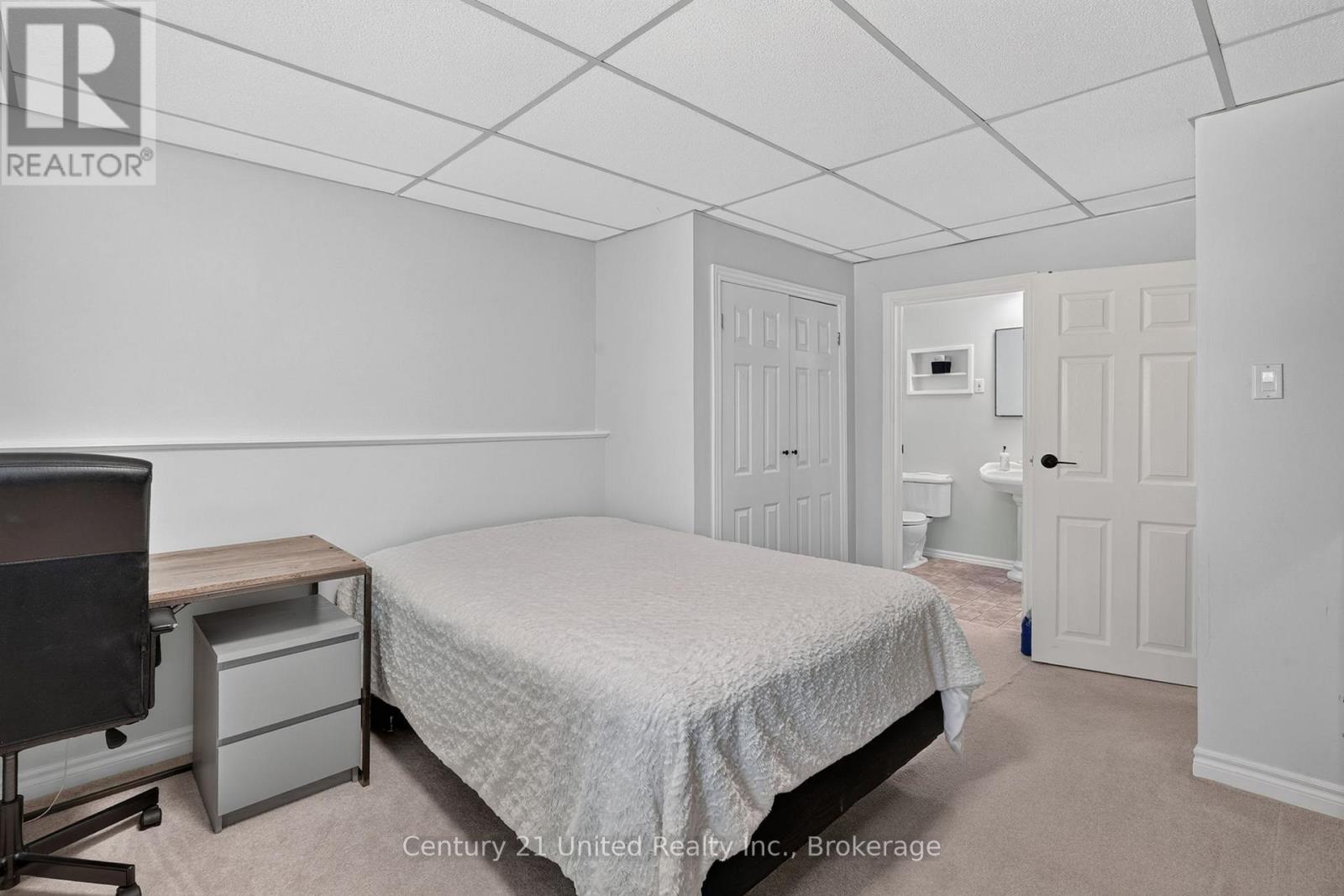 1696 APPLEWOOD CRESCENT - Image 20