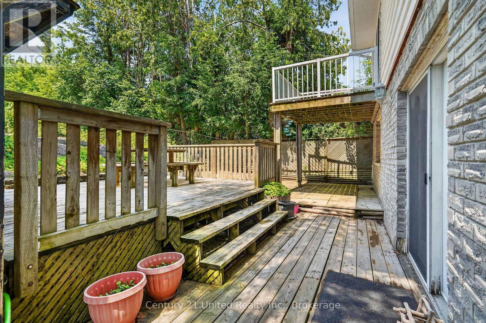 1696 APPLEWOOD CRESCENT - Image 27
