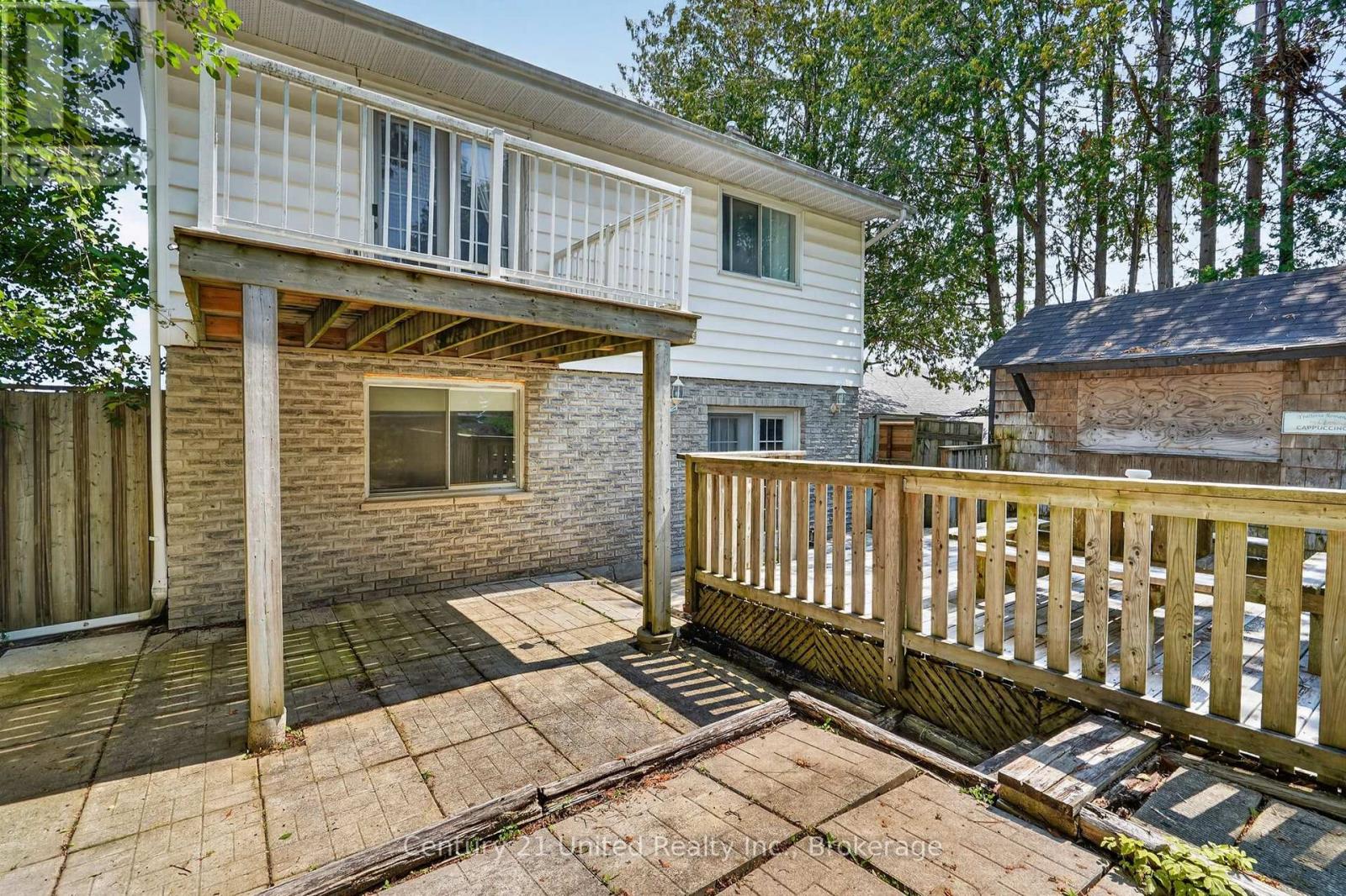 1696 APPLEWOOD CRESCENT - Image 29