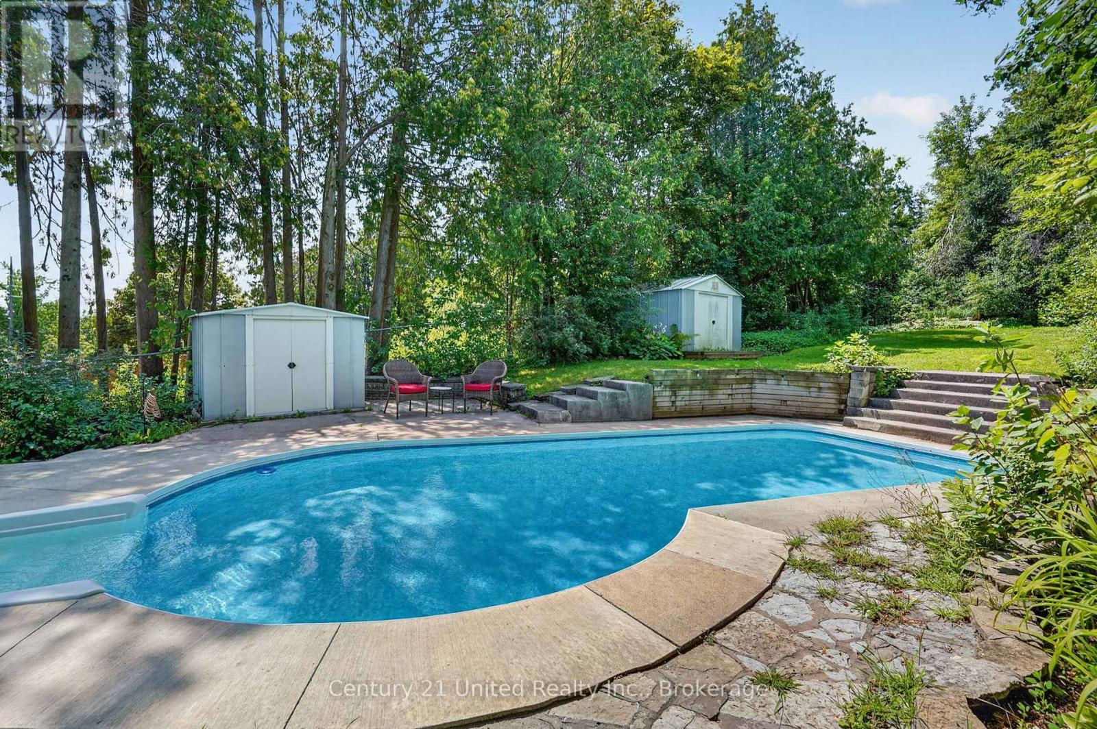 1696 APPLEWOOD CRESCENT - Image 31