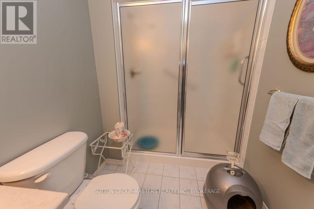 #112 350 WELLINGTON STREET - 26
