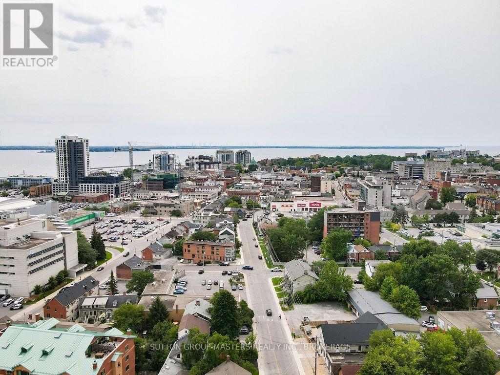 #112 350 WELLINGTON STREET - Image 34