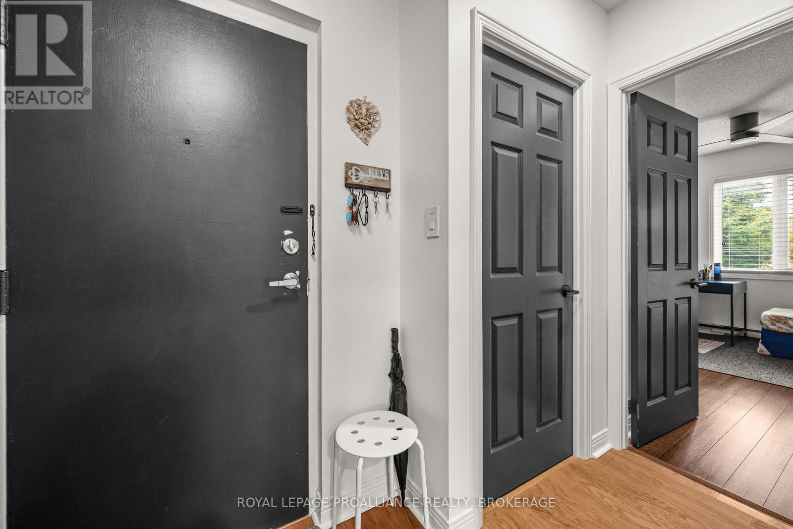 #201 315 REGENT STREET - Image 9