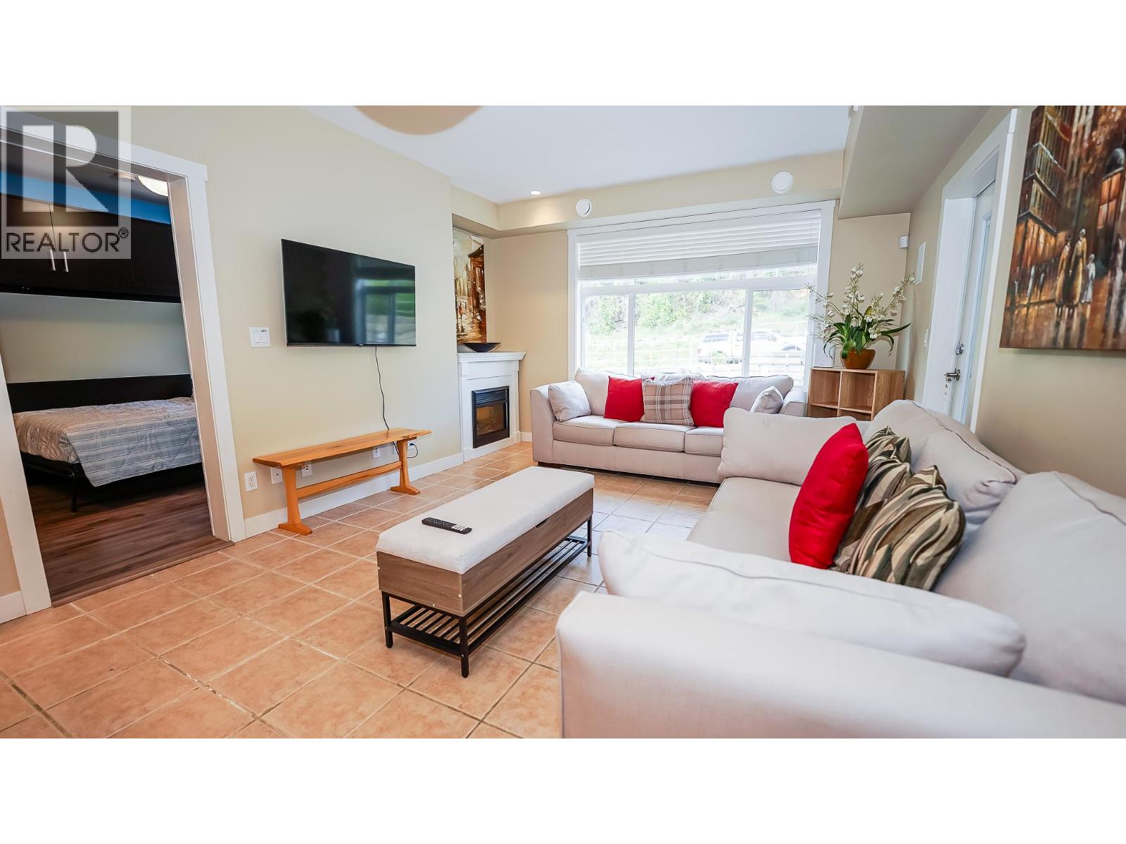 #100 & 108 302 Mara Lake Lane - Image 6