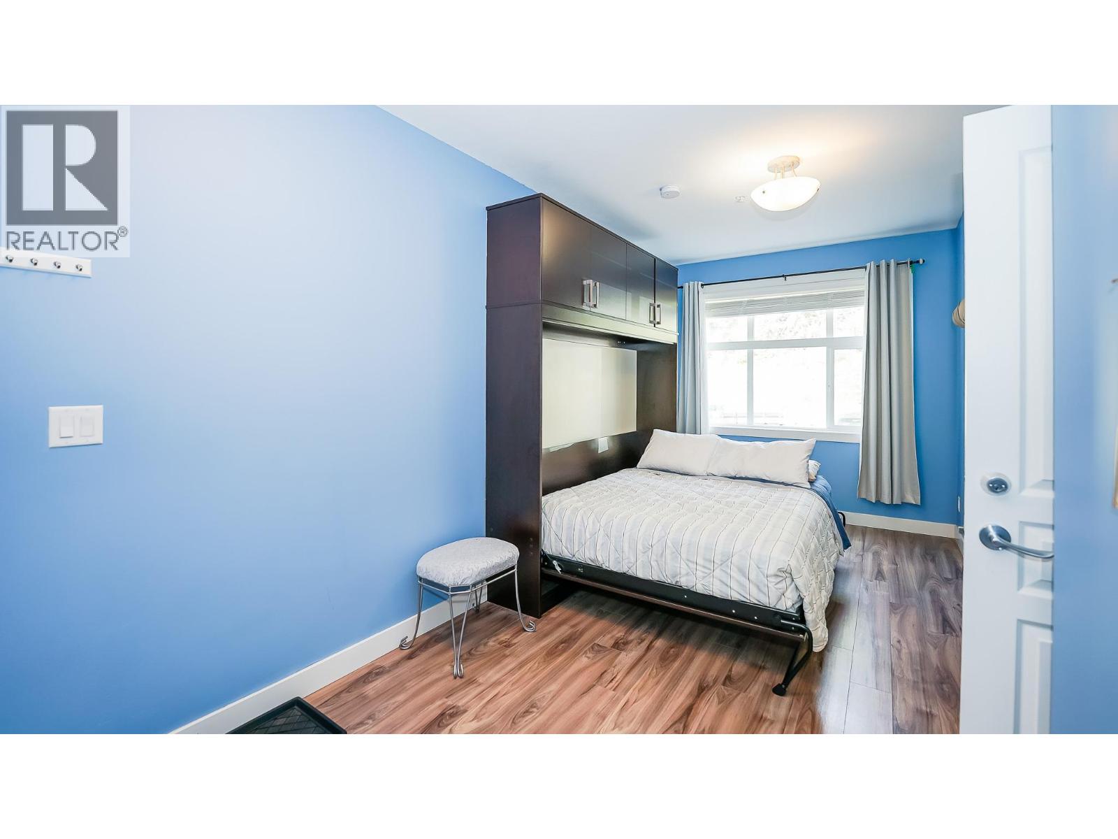 #100 & 108 302 Mara Lake Lane - Image 8