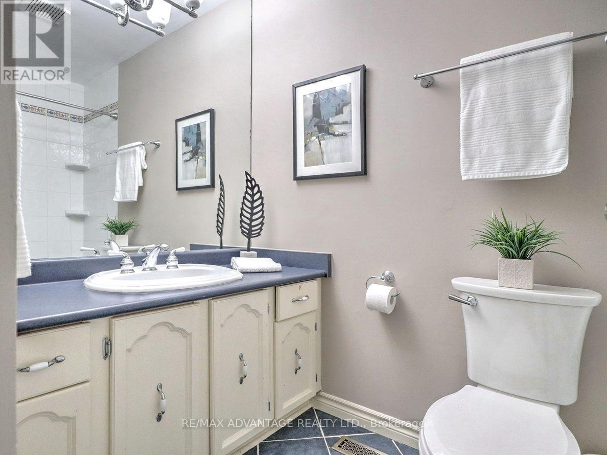 #43 295 WILKINS STREET - Image 33