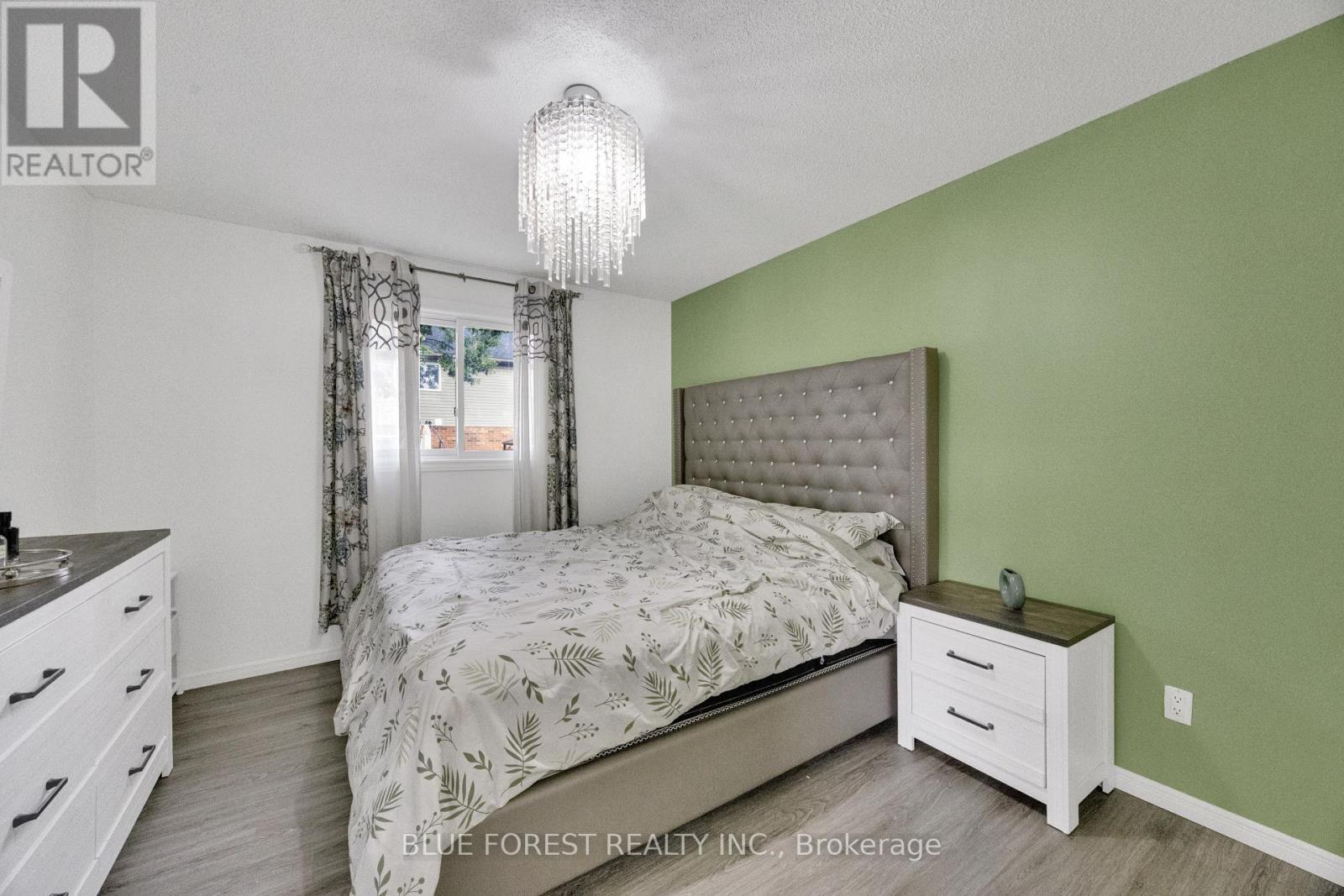 38 FOLKSTONE COURT - 21