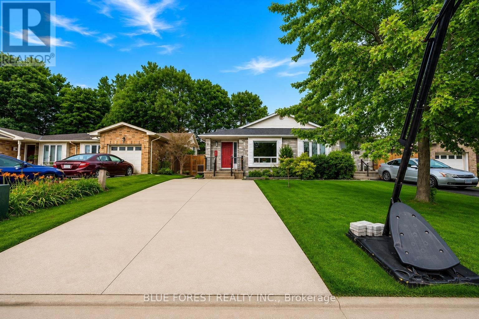 38 FOLKSTONE COURT - 3