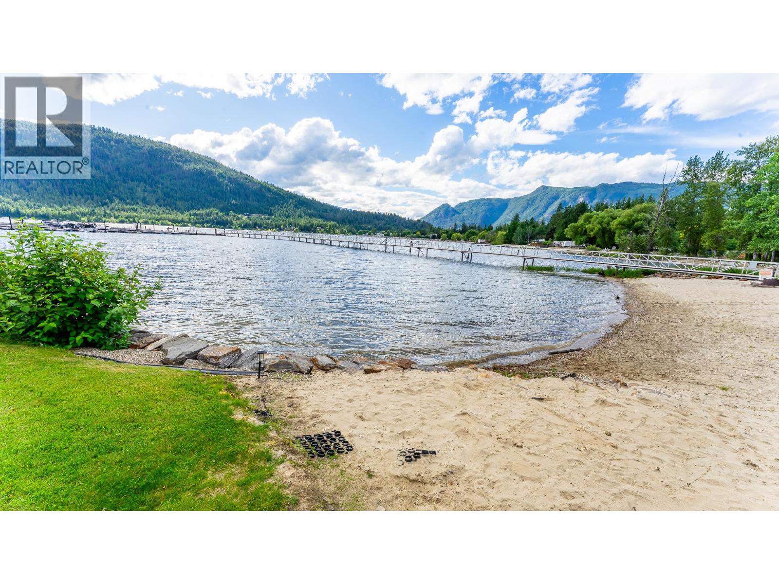 #100 & 108 302 Mara Lake Lane - Image 15