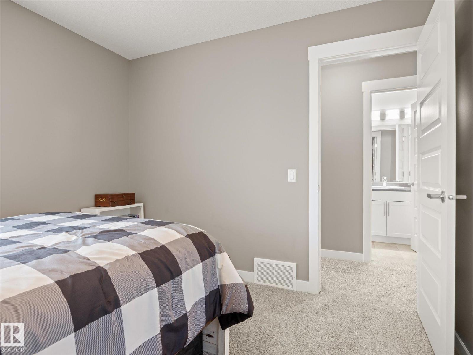 6318 167A Avenue NW - Photo 23
