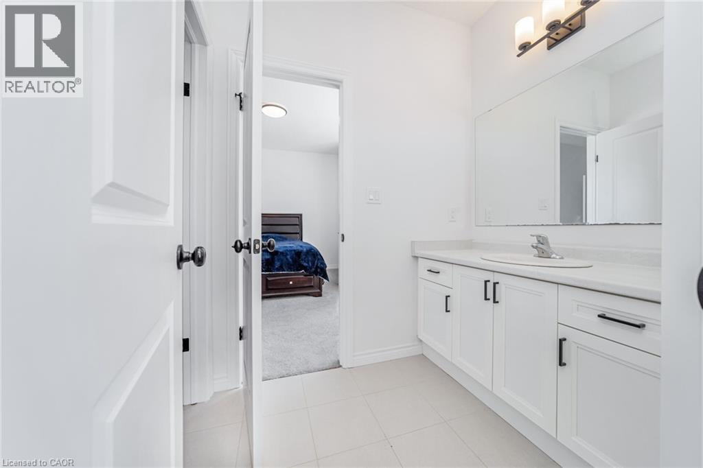 158 SAVANNAH RIDGE Drive - Image 36