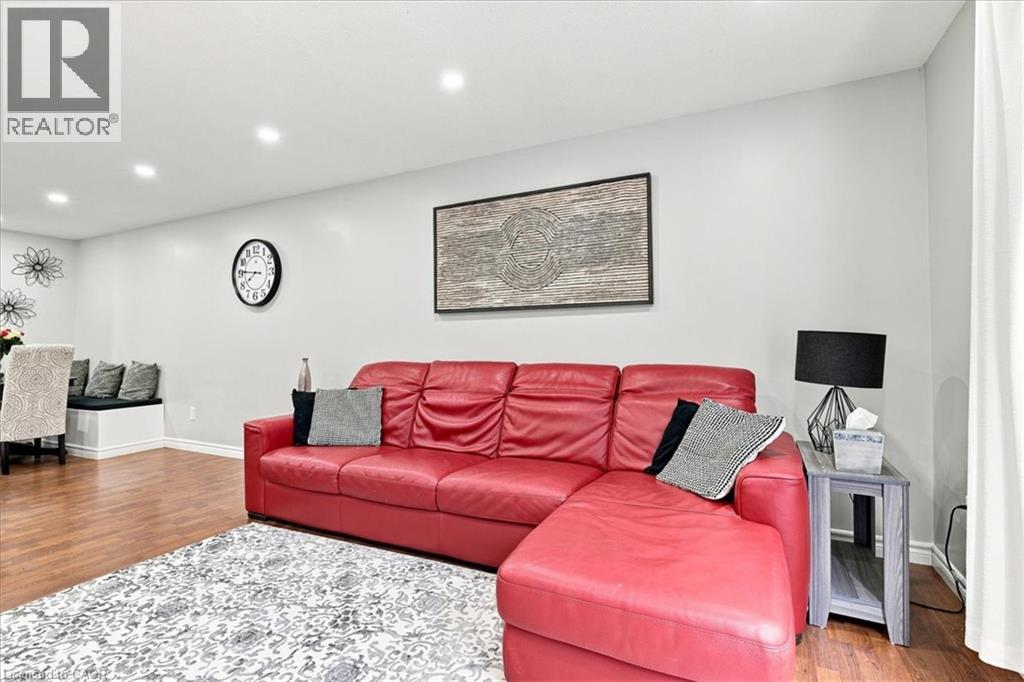 #8 65 GLAMIS Road - Image 21