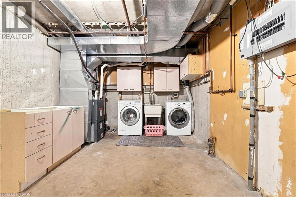 #8 65 GLAMIS Road - 32