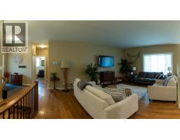 Kitchen - 206 Murtle Road, Clearwater, BC V0E1N1 Photo 8