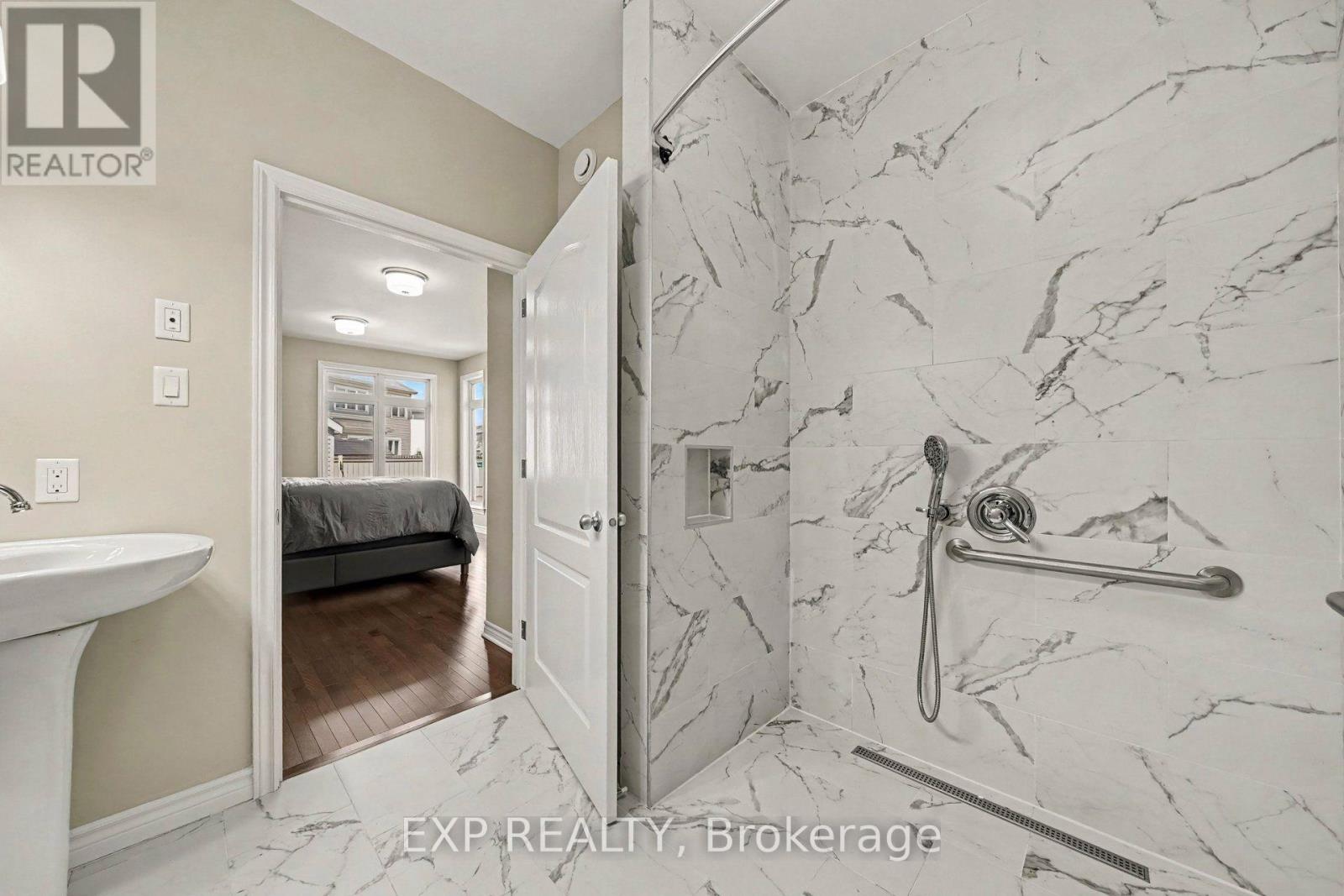 3 Bed, 3 Bath House for Sale in Ottawa – 279 BRAMBLING WAY, Ottawa – MLS# X13670504 - Image 15