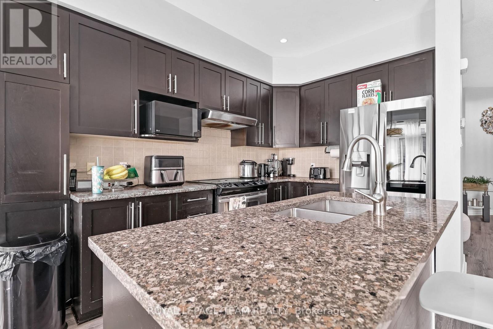 3 Bed, 3 Bath House for Sale in Ottawa – 2224 ANGELICA AVENUE, Ottawa – MLS# X13670550 - Image 10