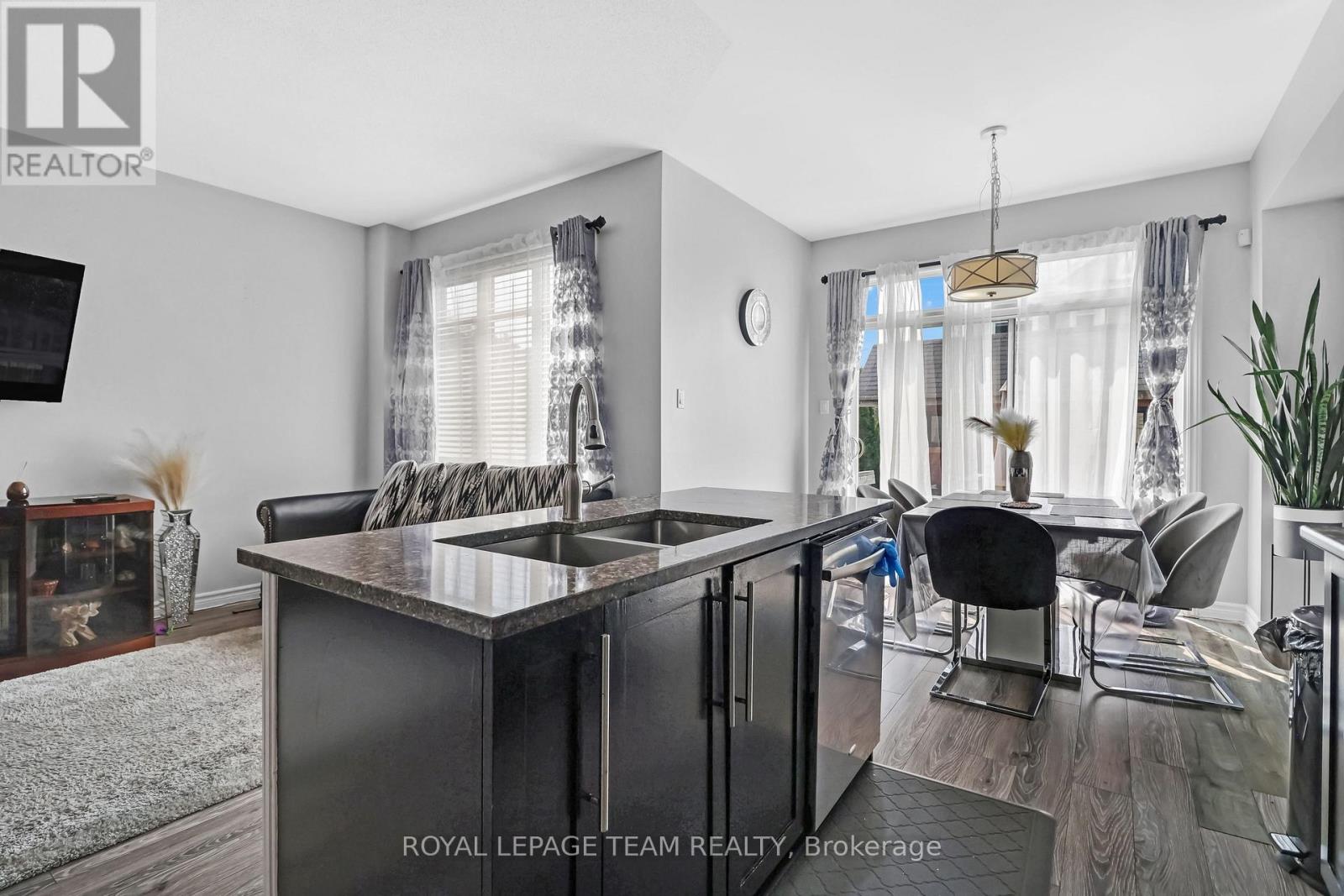 3 Bed, 3 Bath House for Sale in Ottawa – 2224 ANGELICA AVENUE, Ottawa – MLS# X13670550 - Image 11