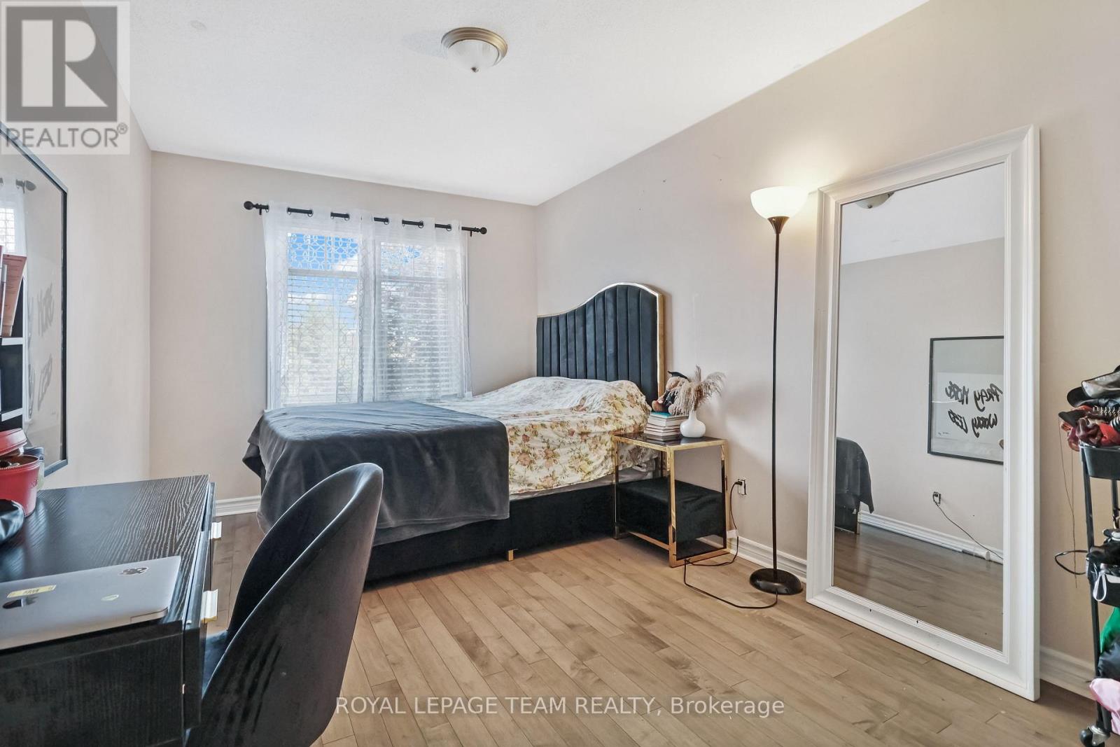 3 Bed, 3 Bath House for Sale in Ottawa – 2224 ANGELICA AVENUE, Ottawa – MLS# X13670550 - Image 19