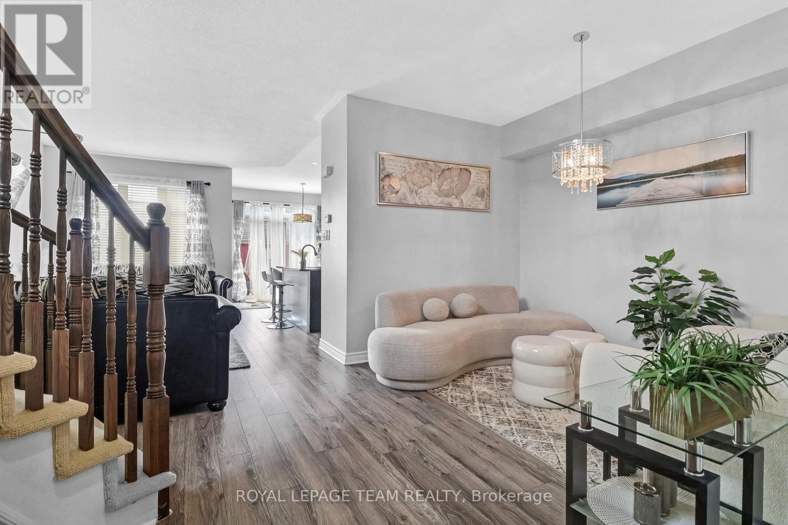 3 Bed, 3 Bath House for Sale in Ottawa – 2224 ANGELICA AVENUE, Ottawa – MLS# X13670550 - Image 6