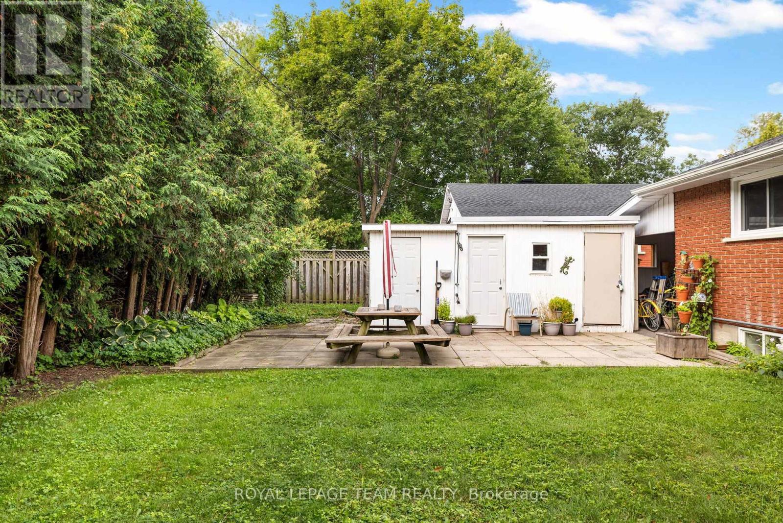 2349 EDWIN CRESCENT - 46