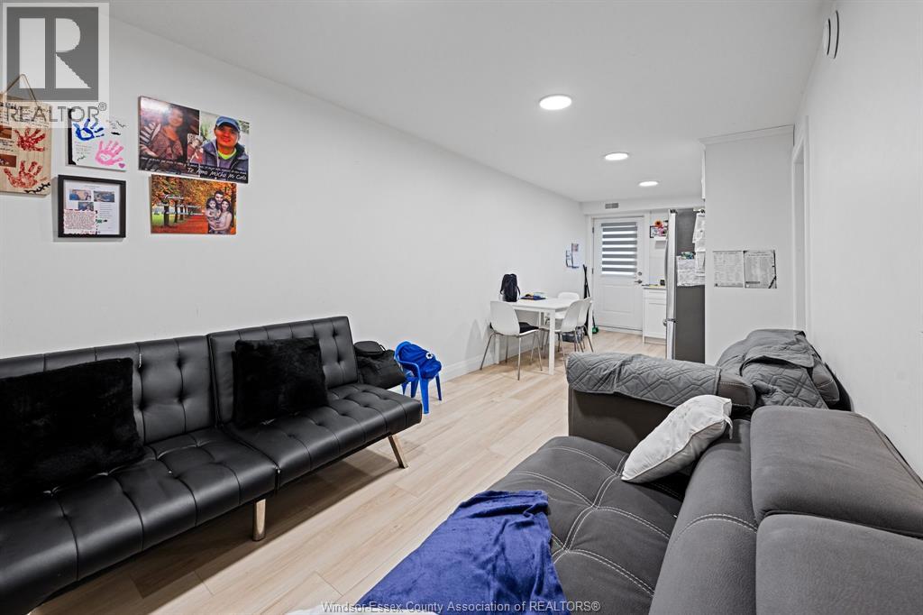 ##2 Lower 2224 Fraser, Windsor, Ontario, N8X3Z7, Windsor, Ontario — photo 4 of 5